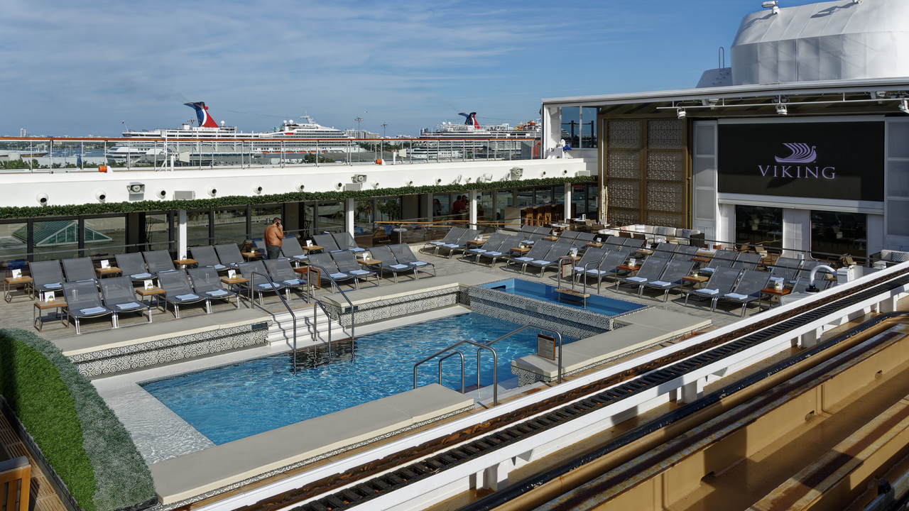 20171224 010 4280  Viking Sky, Port Miami, Florida, United States